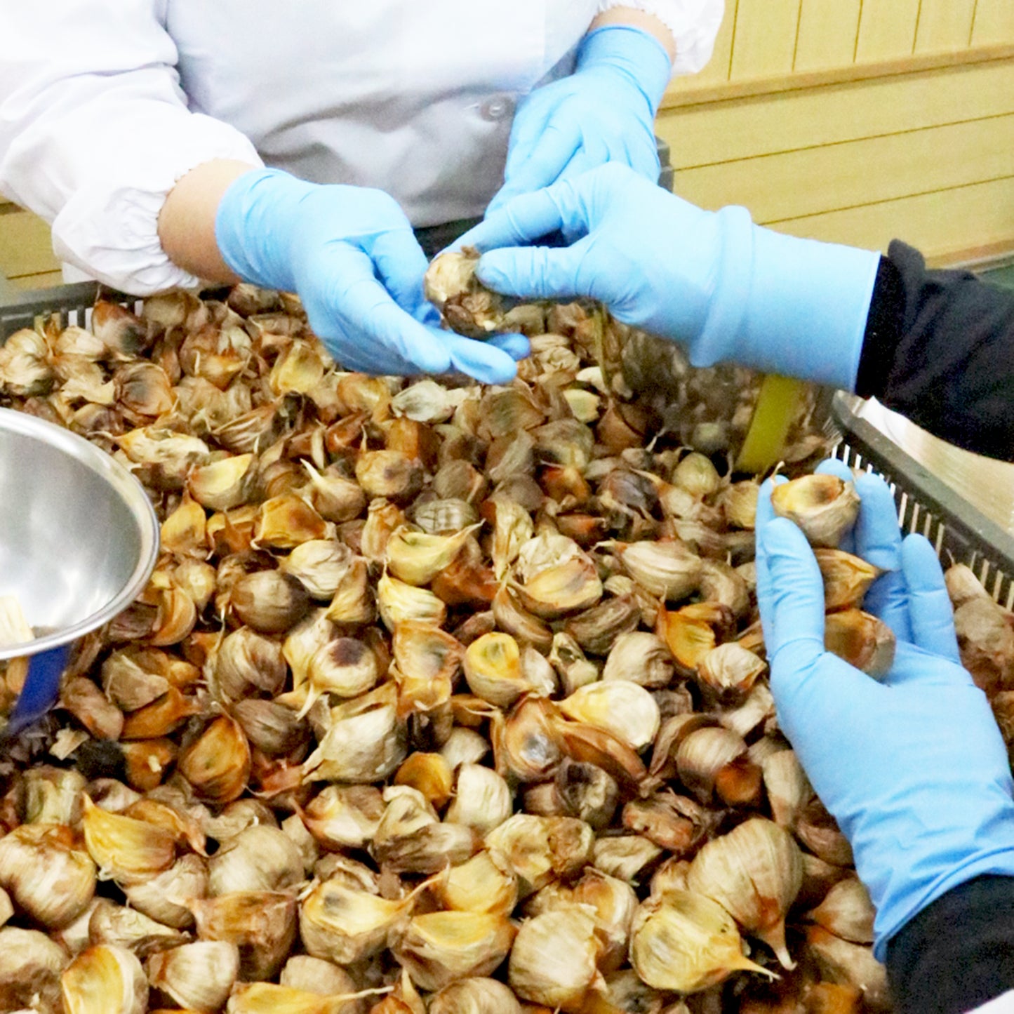 KURO NINNIKU 発酵黒にんにく